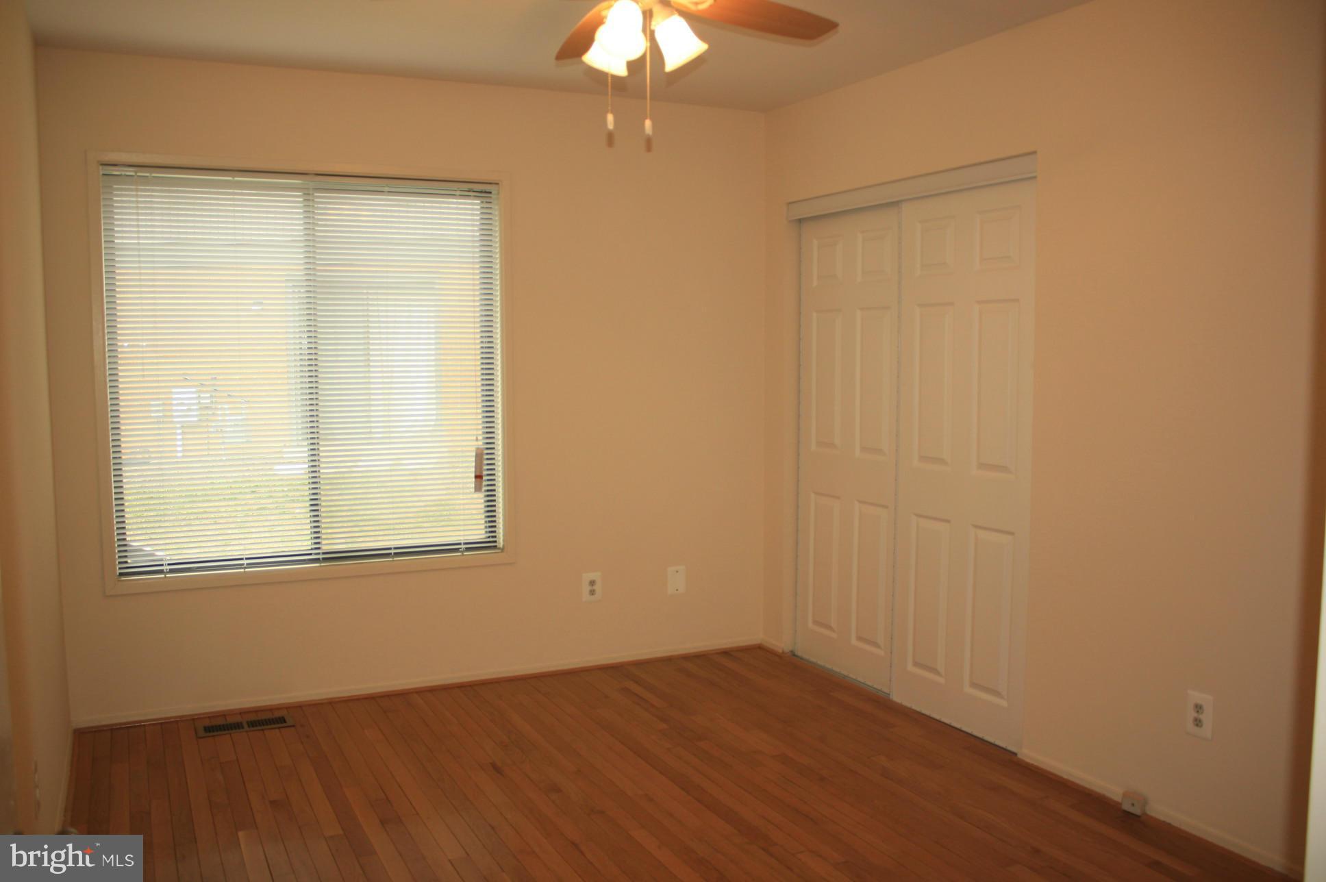 THE POINTS - Residential Lease