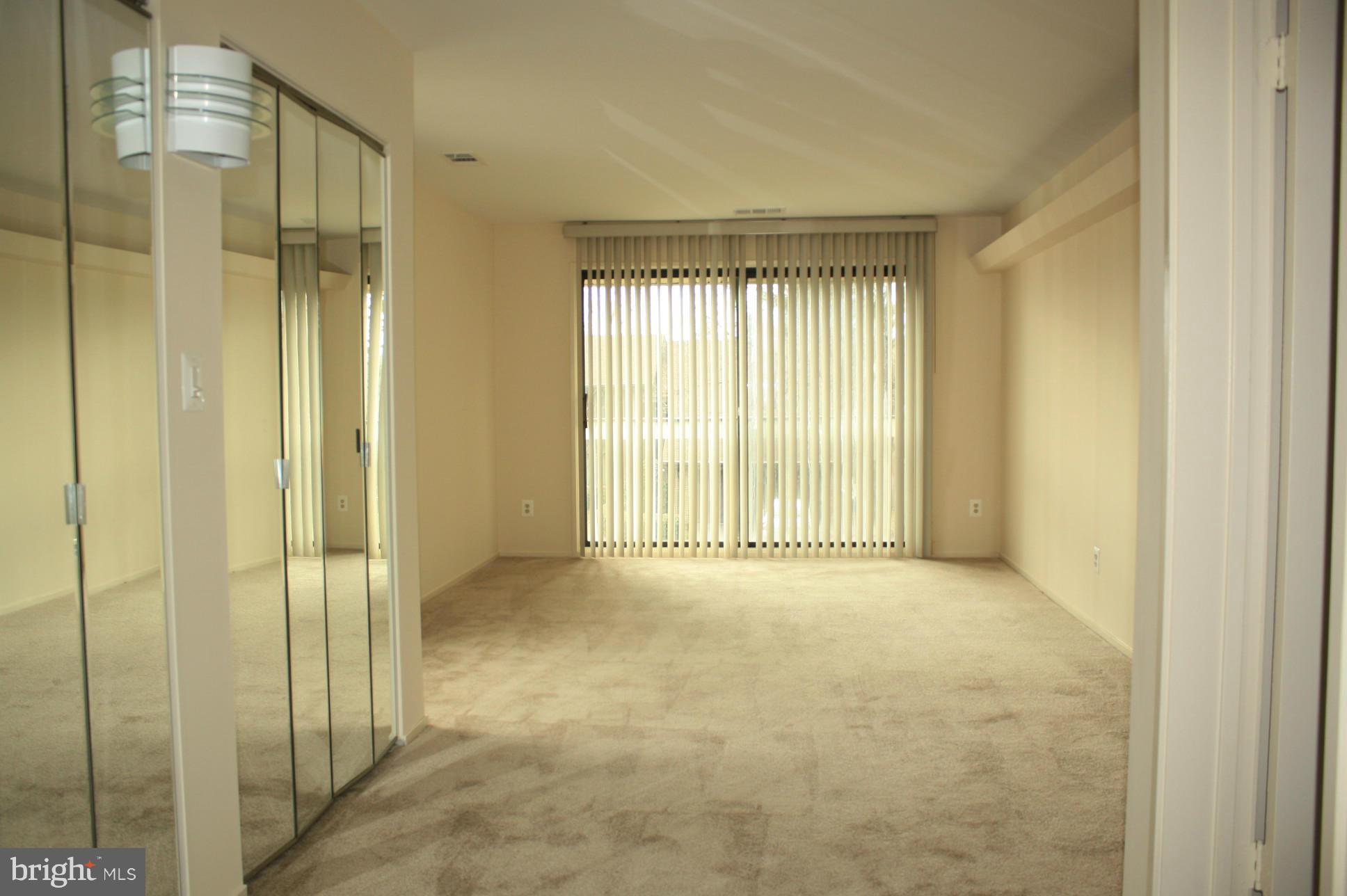 THE POINTS - Residential Lease