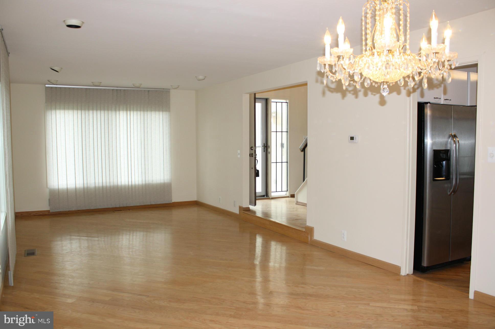 THE POINTS - Residential Lease