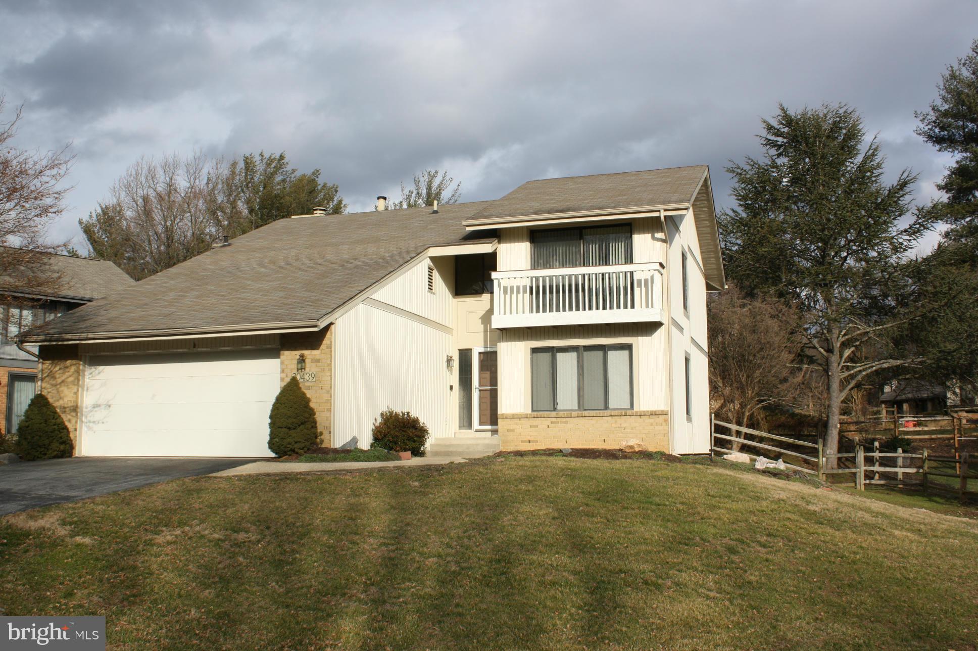 THE POINTS - Residential Lease