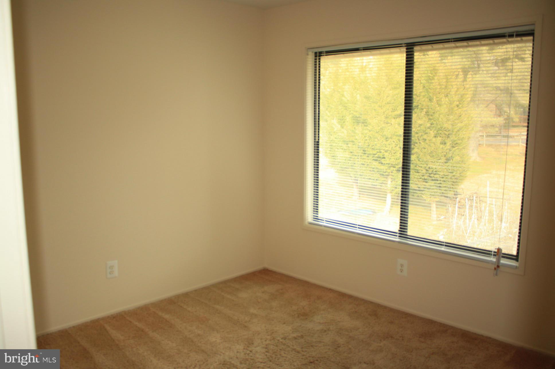 THE POINTS - Residential Lease