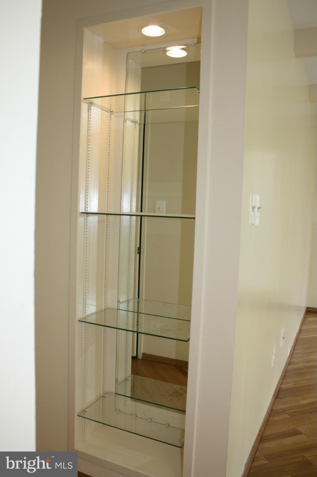 THE POINTS - Residential Lease