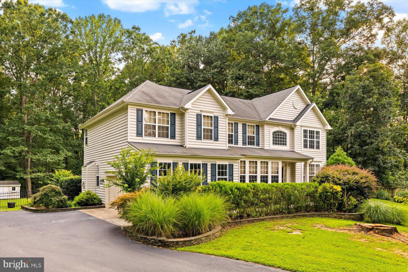 7802 LYNDHURST COURT