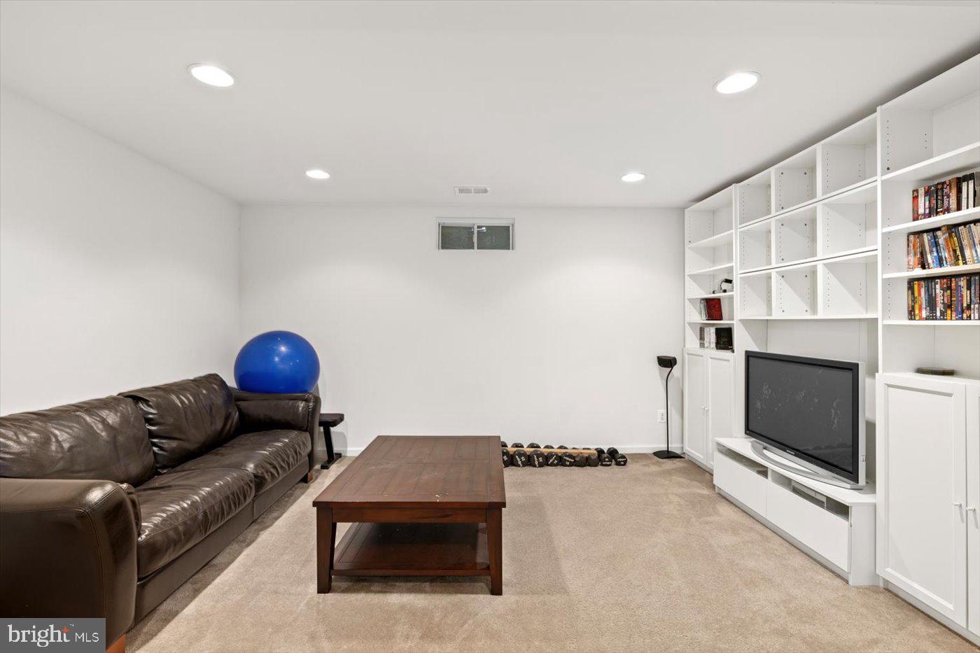 STUARTS CROSSING - Residential