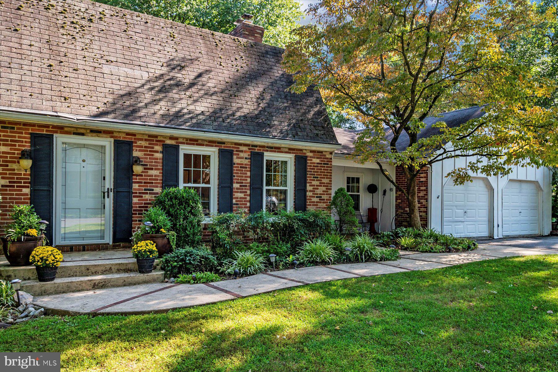 HILLSBOROUGH - Residential