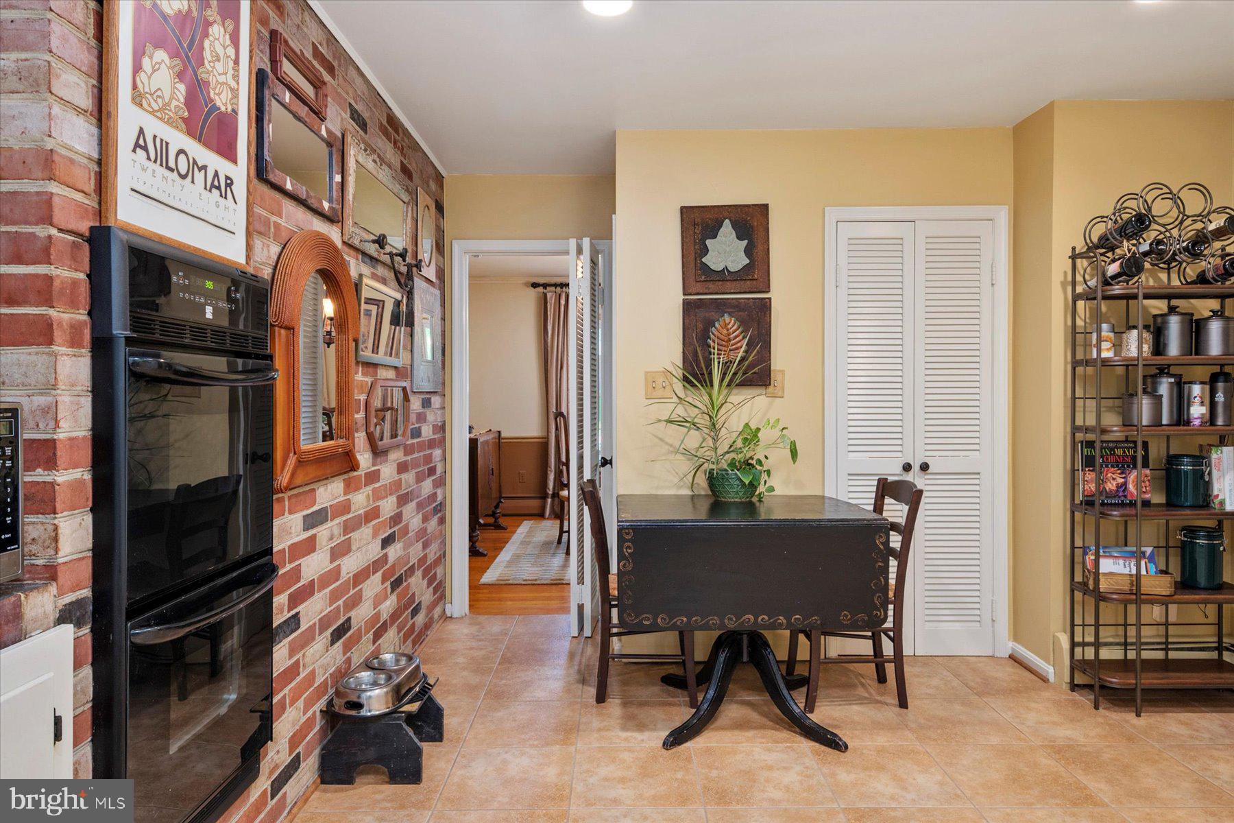 HILLSBOROUGH - Residential