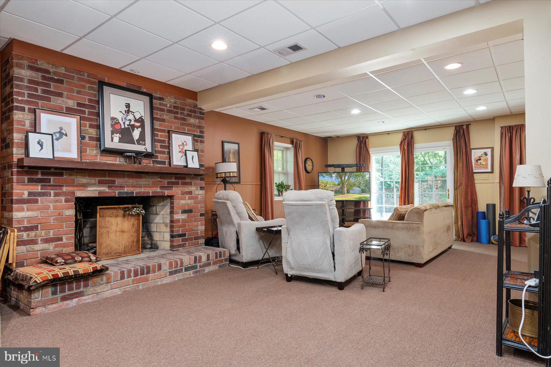 HILLSBOROUGH - Residential