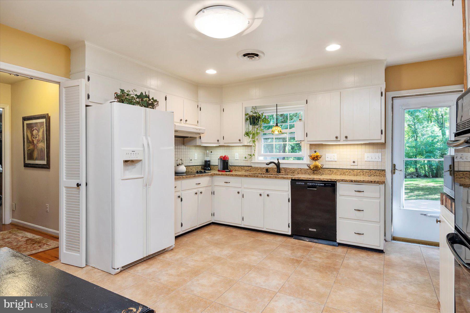 HILLSBOROUGH - Residential