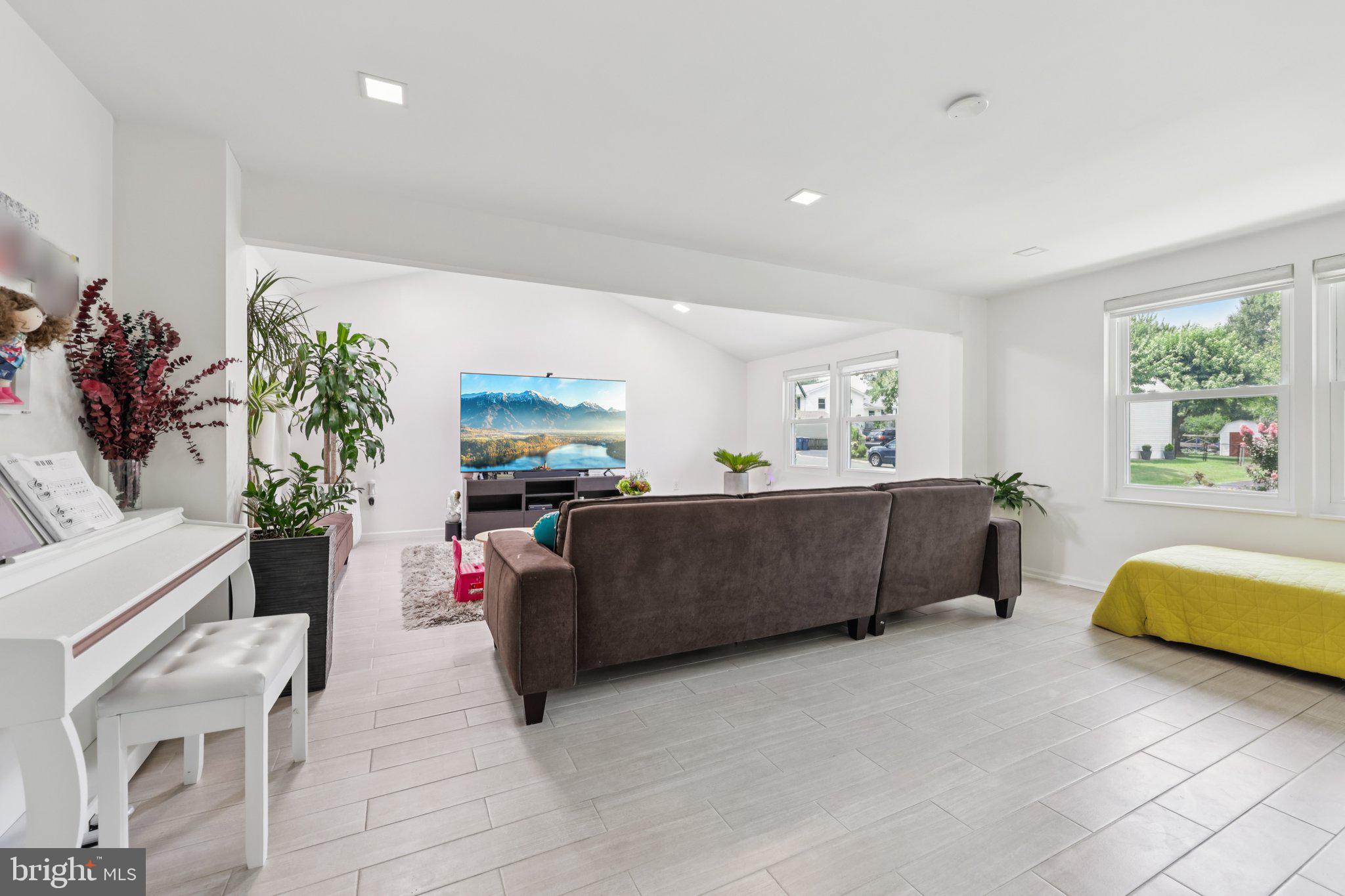 104 N GARFIELD ROAD
