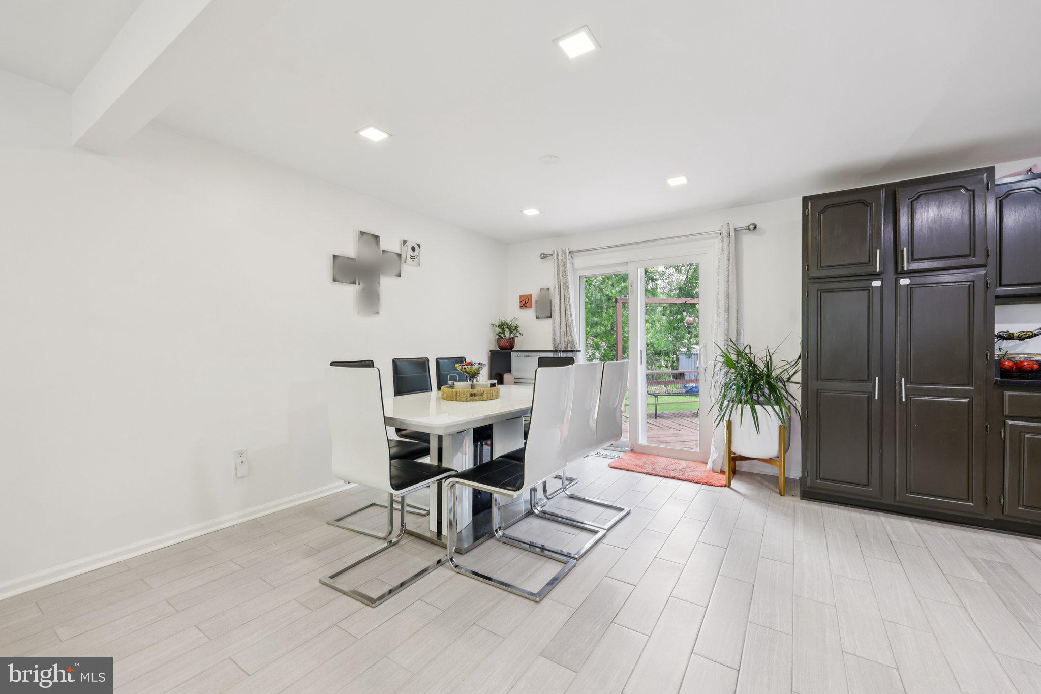 STERLING - Residential