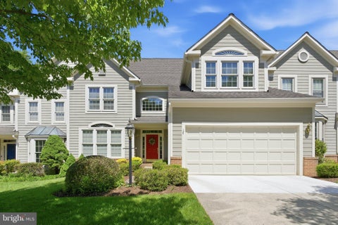 Photo of 46 Old Granary Court, BALTIMORE, MD 21228 (MLS # MDBC2177452)