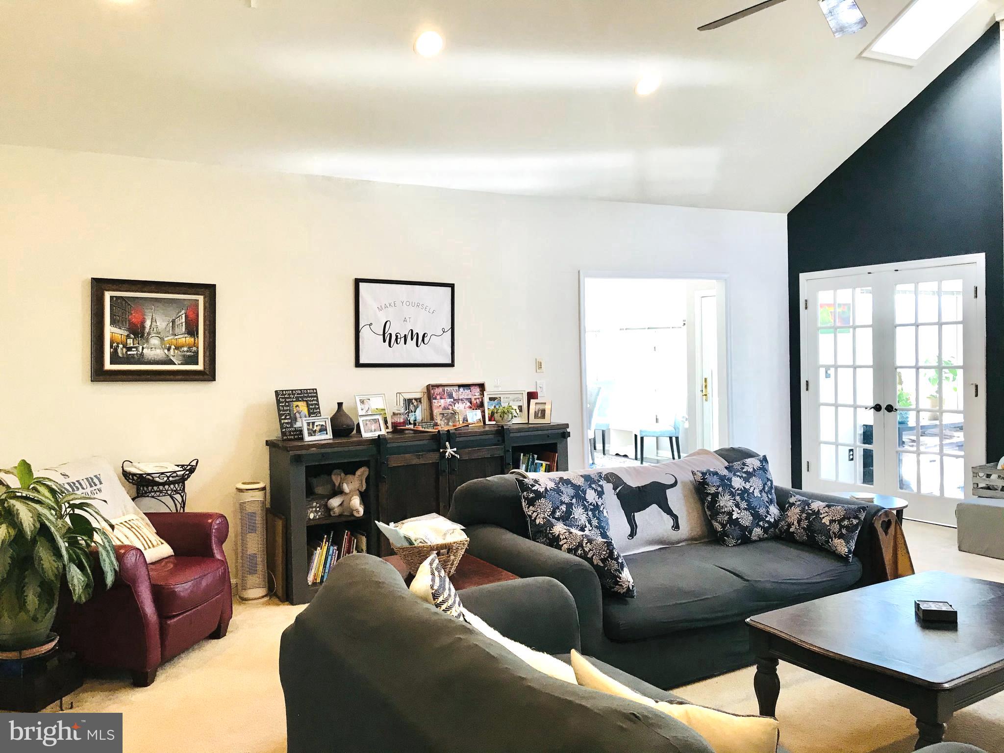 REDDEN FERRY ESTATES - Residential