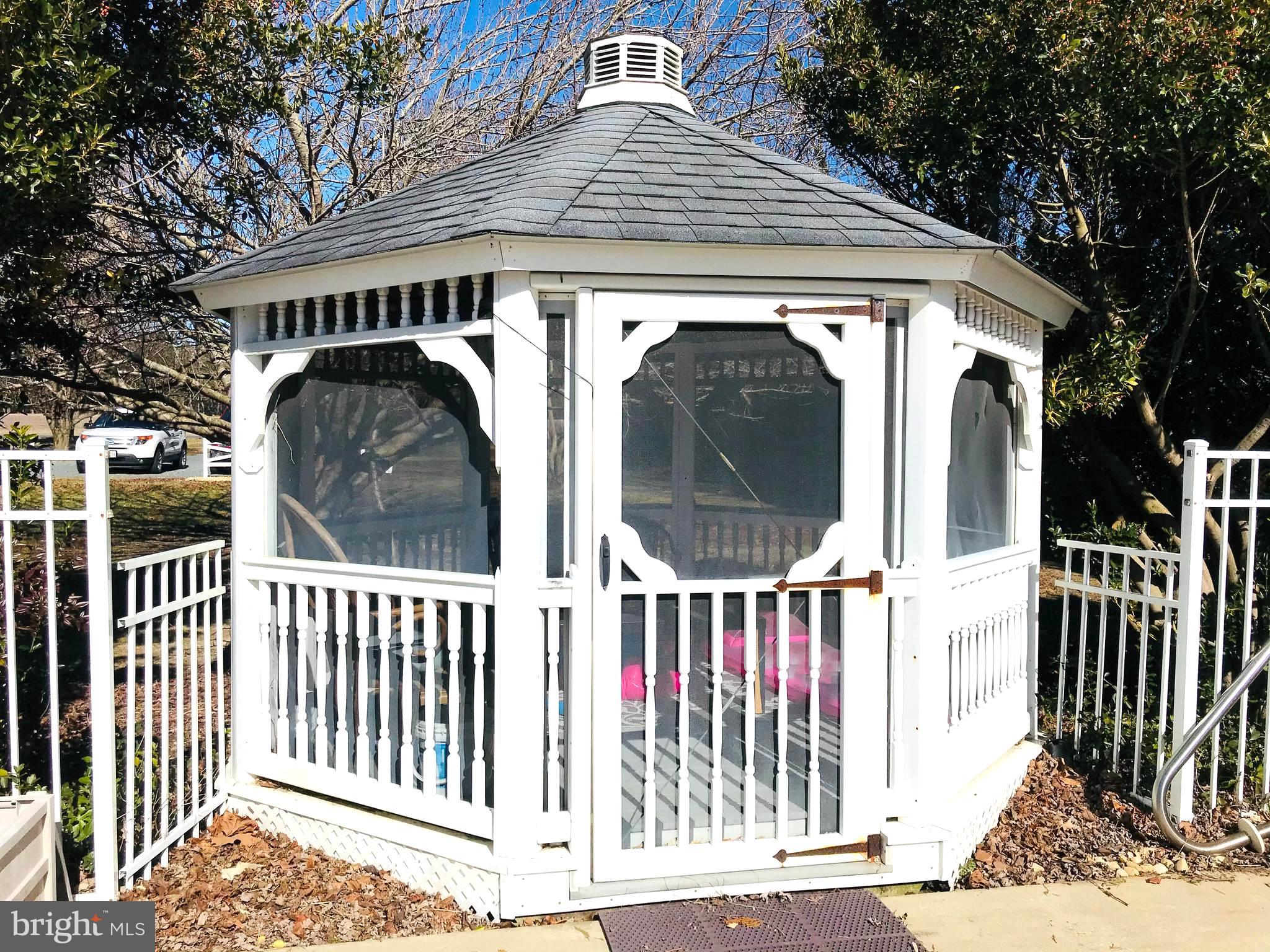 REDDEN FERRY ESTATES - Residential