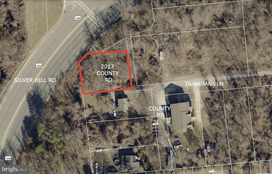 Great price and location on almost 1/3 acre inside the Beltway with the opportunity to build your own! Easy and convenient access to major routes I-495 and I-295 via Pennsylvania Avenue. Head north to Baltimore, east to the District or south to Virginia. Plenty of shopping and seafood, pizza and sub restaurants nearby. Public water and sewer hook up available.