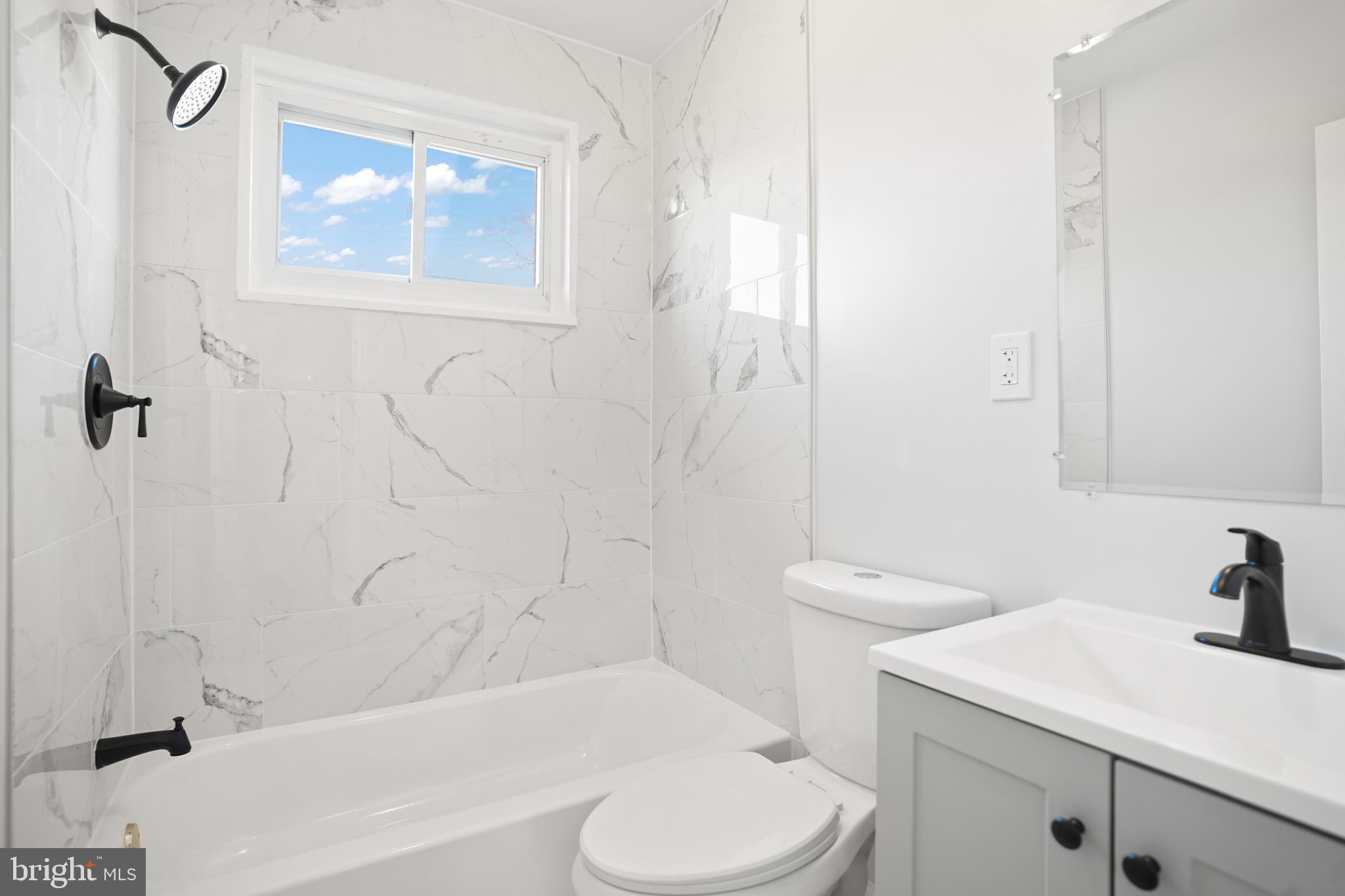 GLASSMANOR - Residential