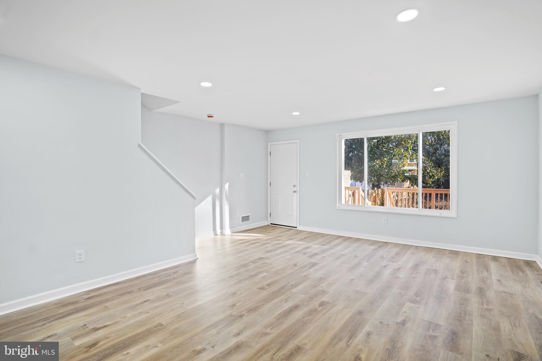 GLASSMANOR - Residential