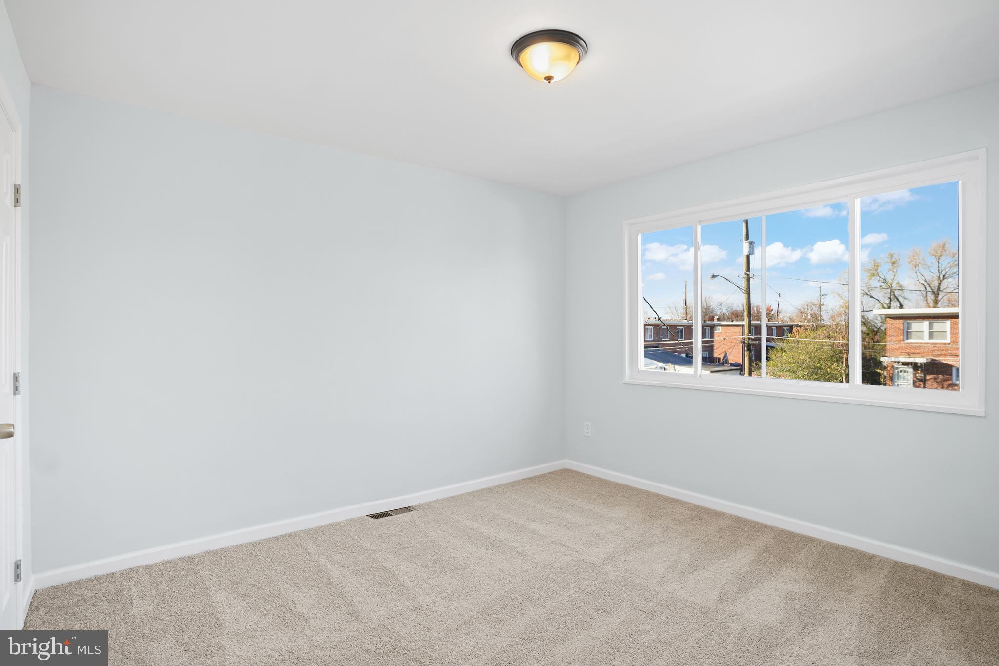 GLASSMANOR - Residential