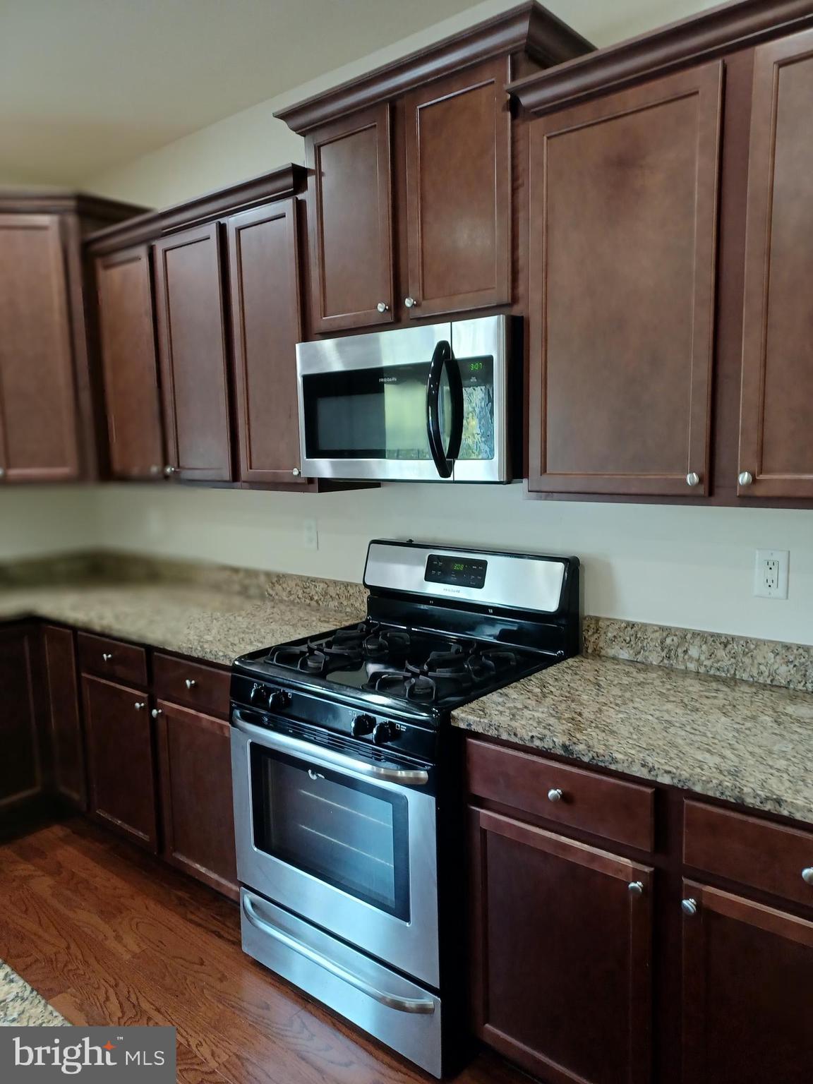 TANYARD SPRINGS - Residential Lease