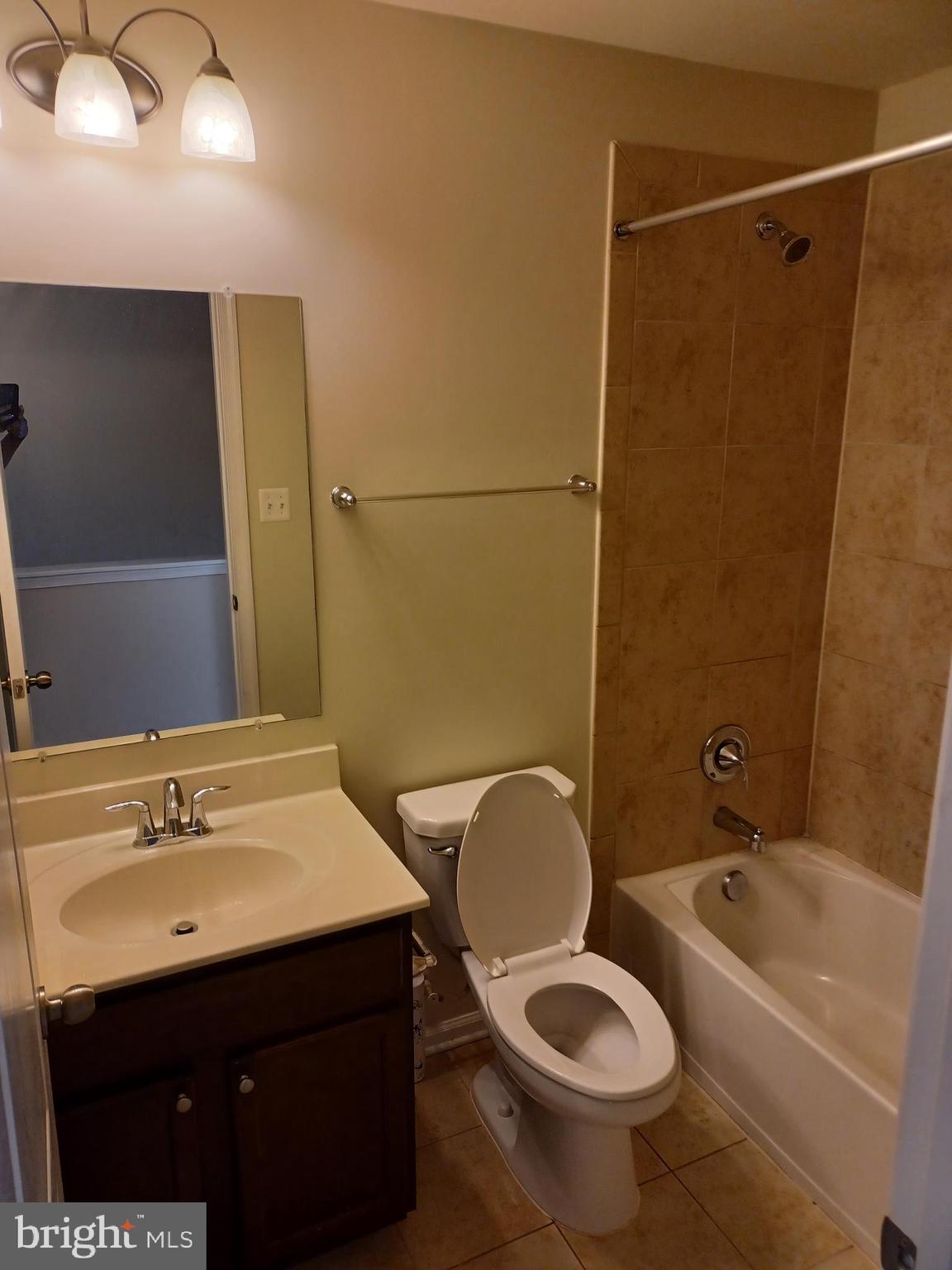 TANYARD SPRINGS - Residential Lease