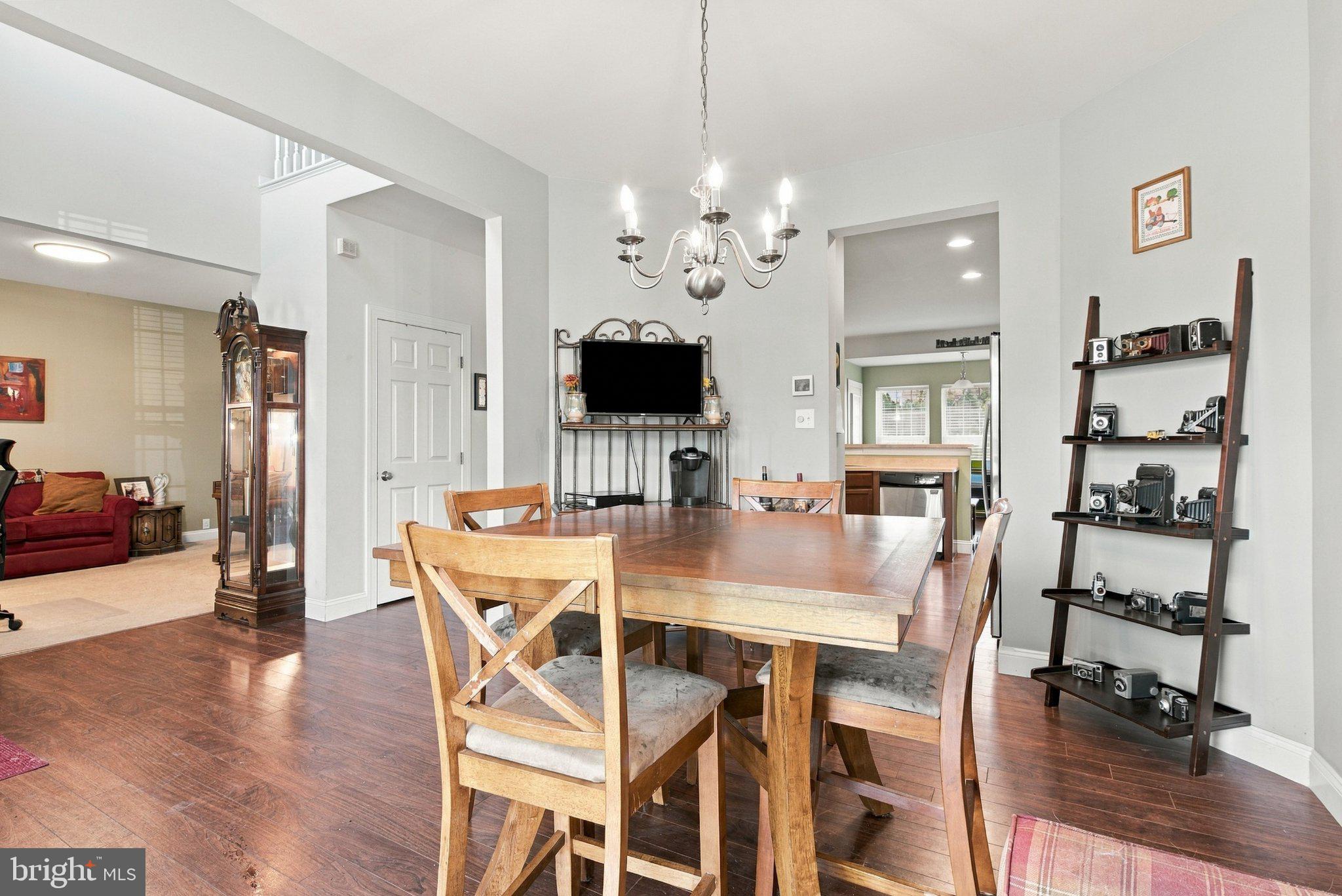 92 COTTONWOOD COURT