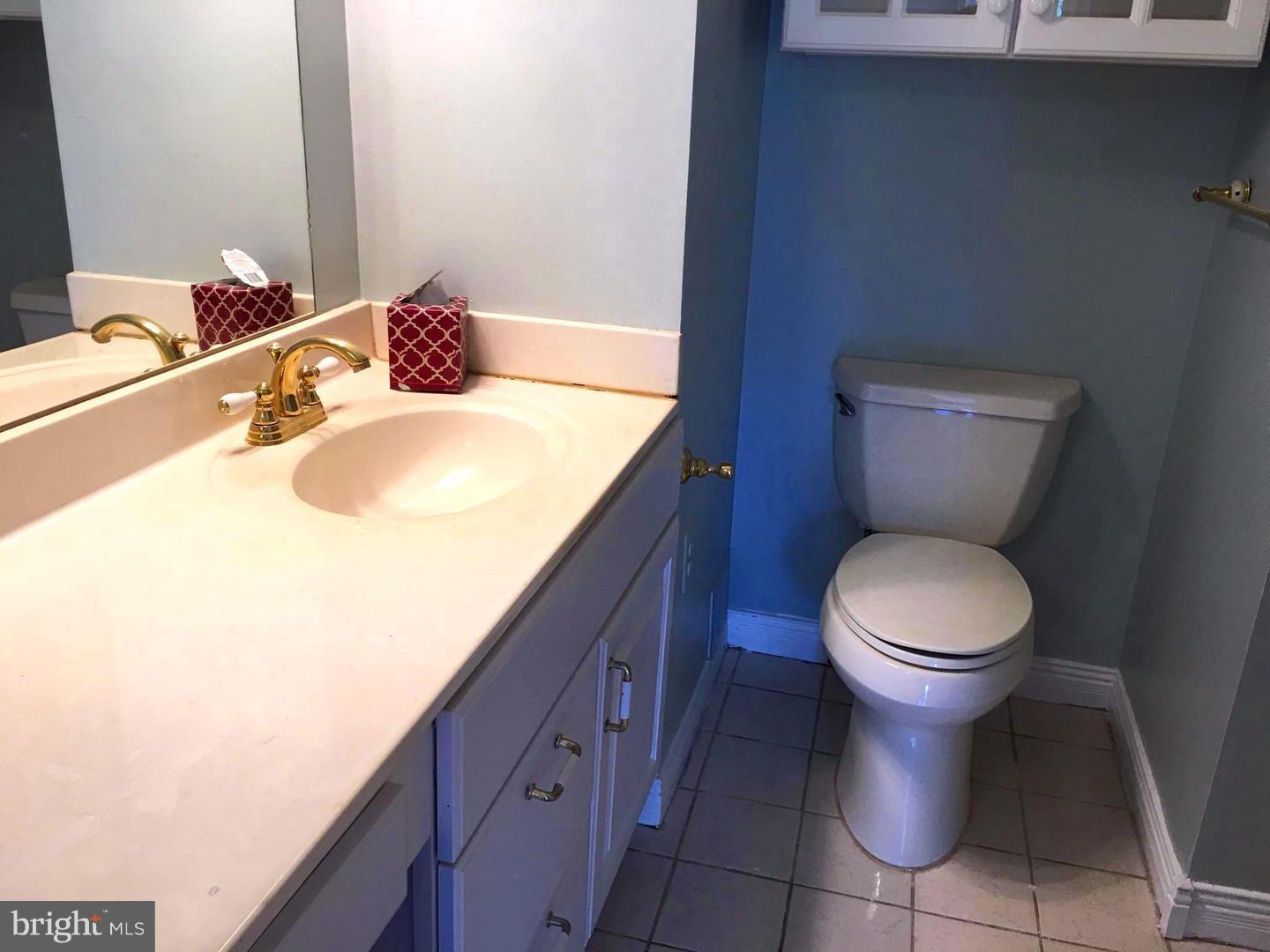 WASHINGTONIAN VILLAGE - Residential Lease