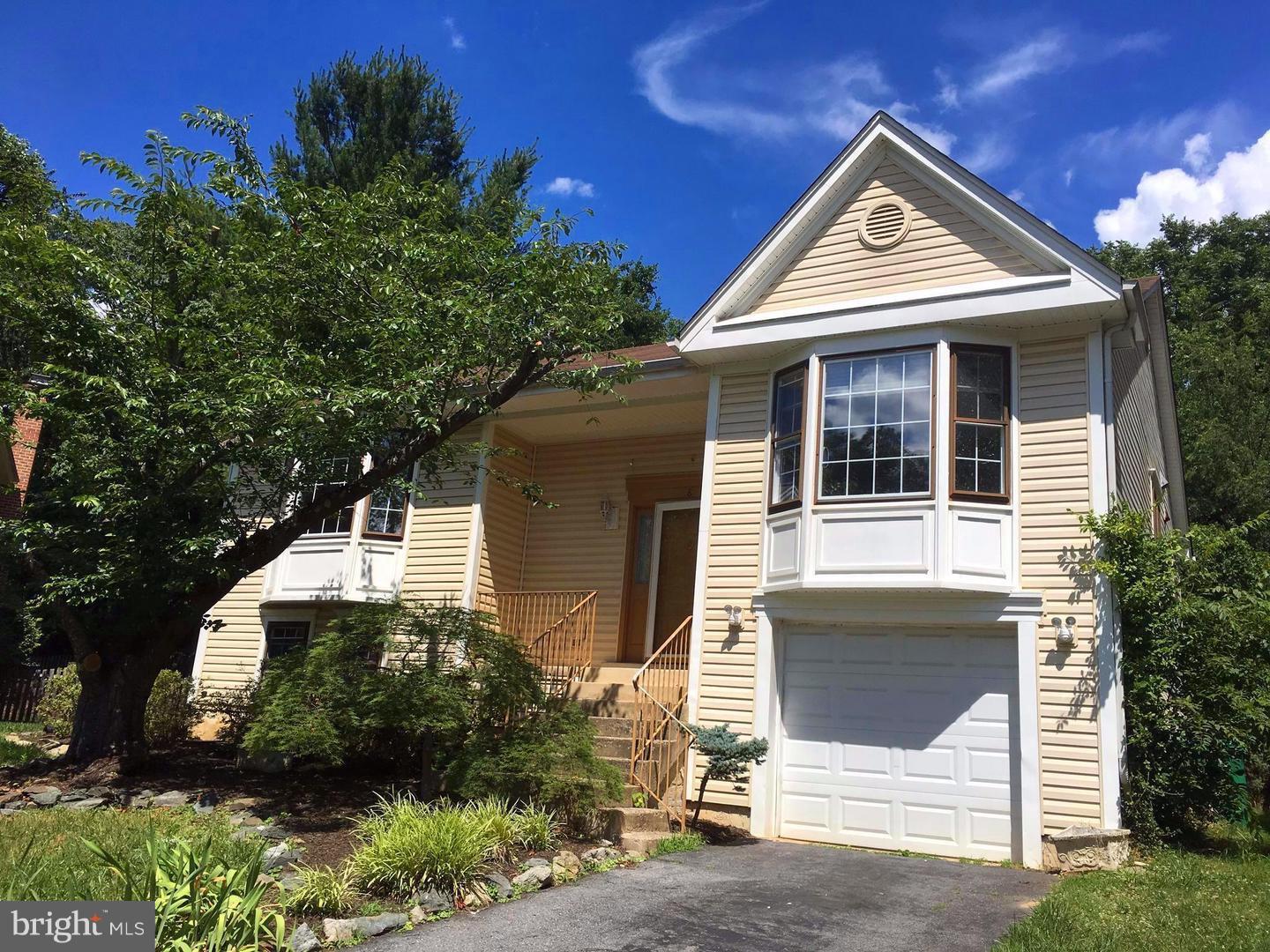 WASHINGTONIAN VILLAGE - Residential Lease