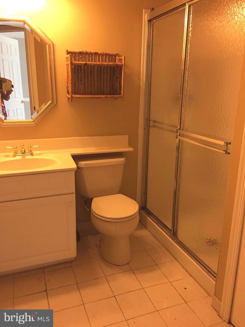 WASHINGTONIAN VILLAGE - Residential Lease