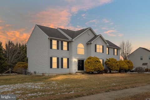 Homes For Sale - 205 E Harvest Drive<br/> NEW CASTLE, DE 19720