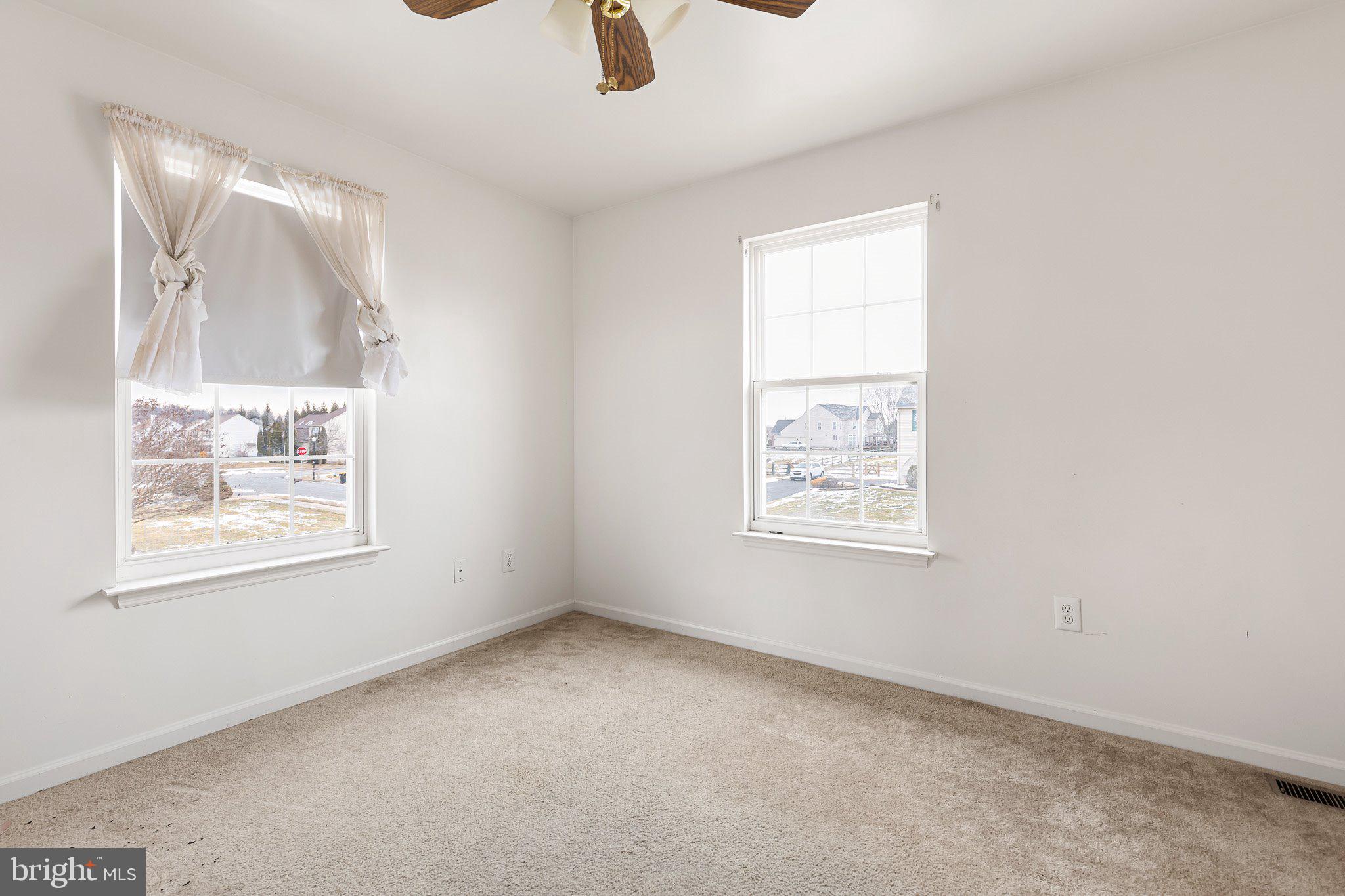 BARBS FARM - Residential