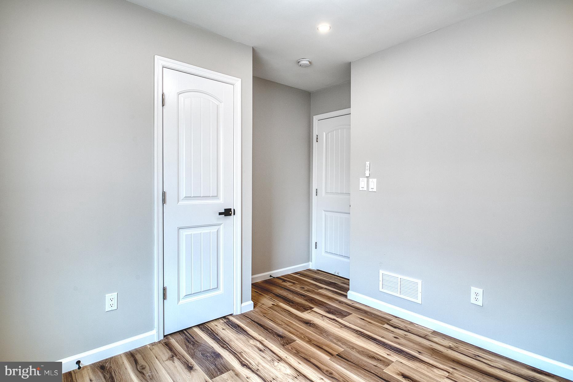 OLDE MILL ESTATES - Residential