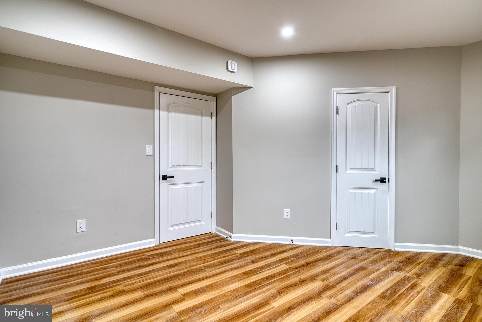 OLDE MILL ESTATES - Residential