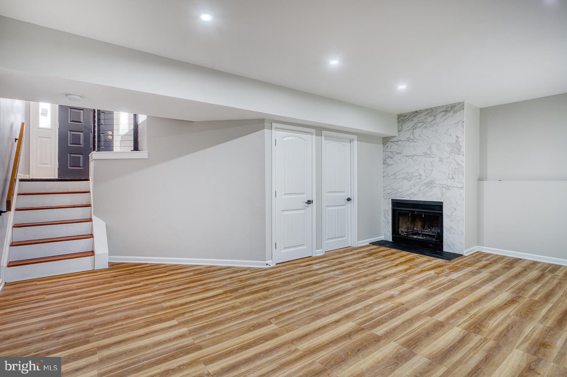 OLDE MILL ESTATES - Residential