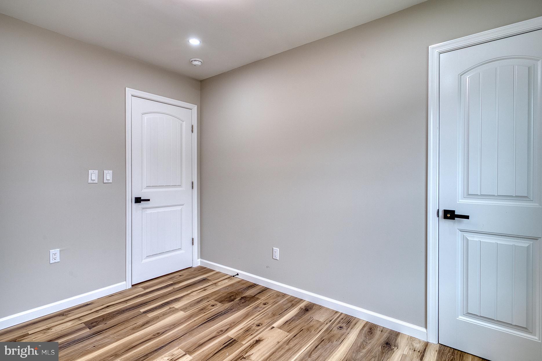 OLDE MILL ESTATES - Residential