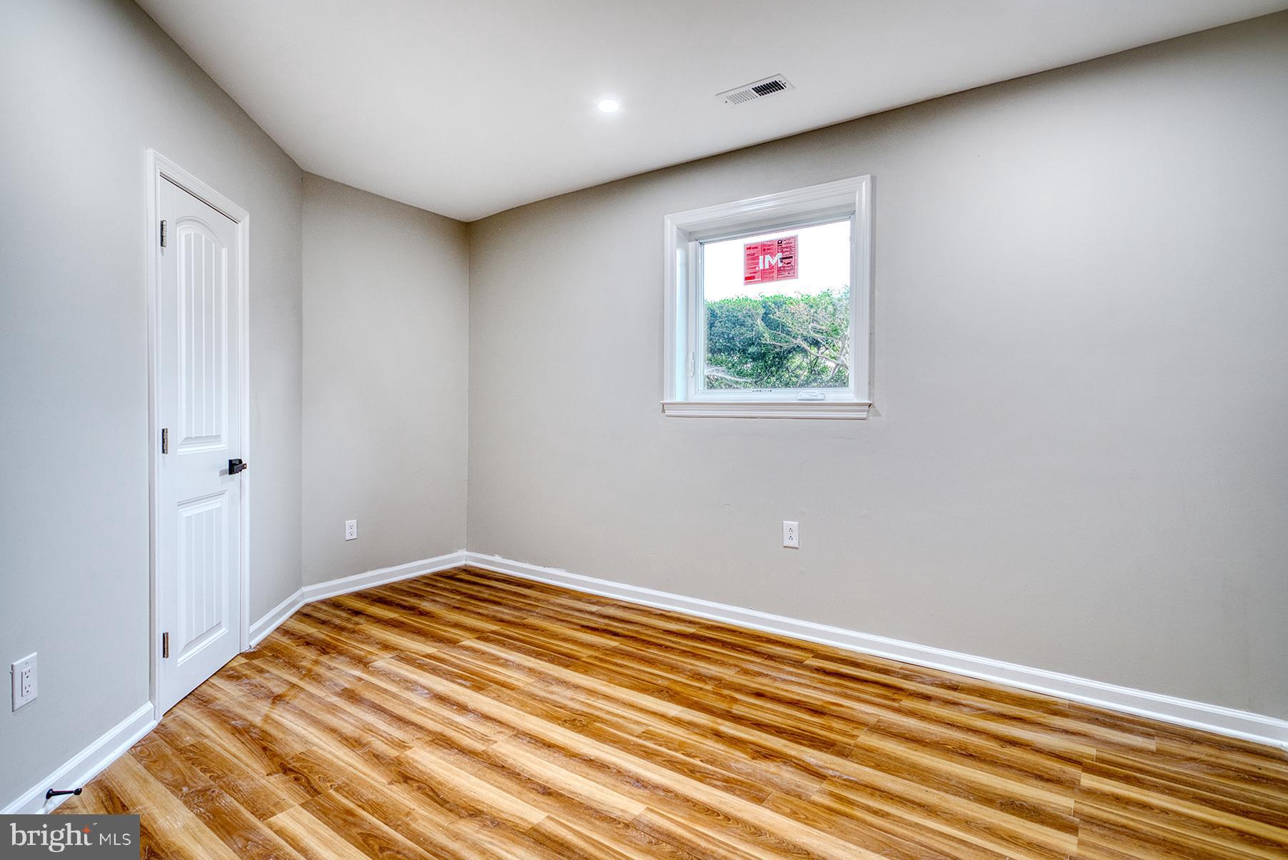 OLDE MILL ESTATES - Residential