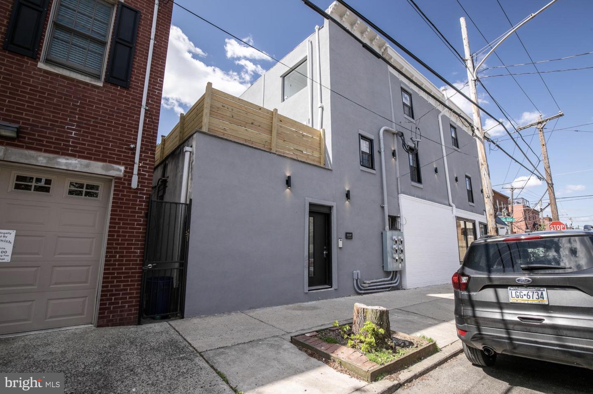 FAIRMOUNT - Commercial Sale