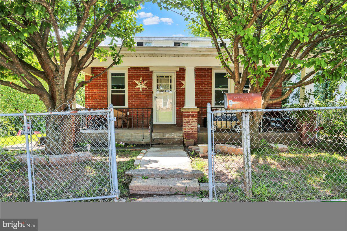 112 E VINE STREET
