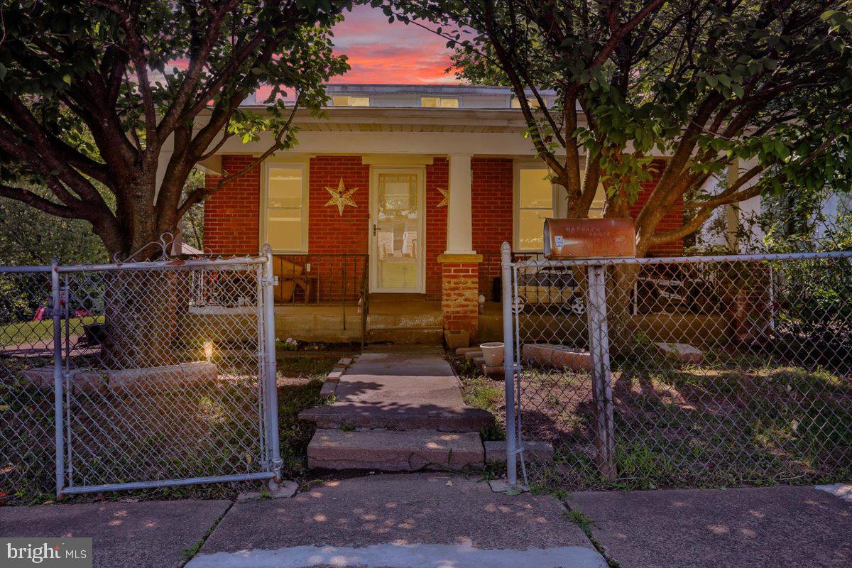 112 E VINE STREET
