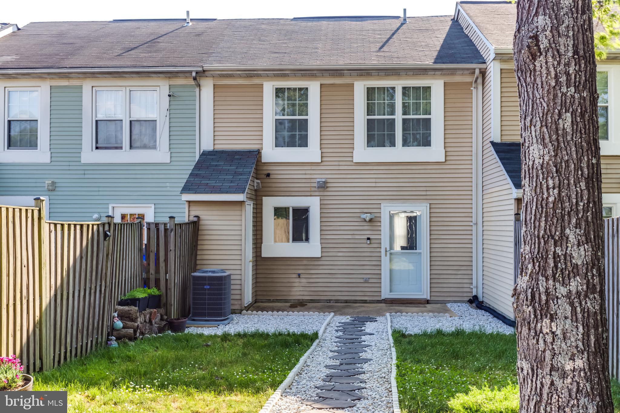 LANCASTER - Residential