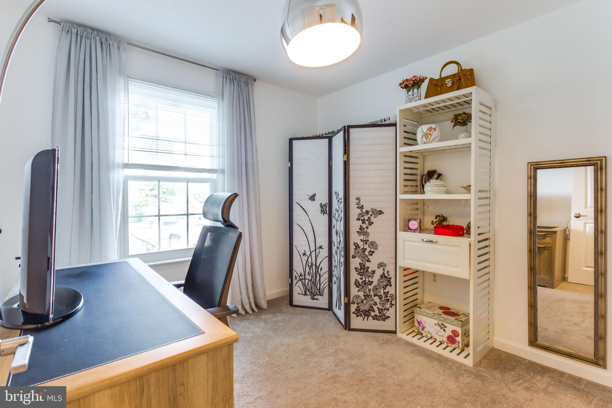 LANCASTER - Residential