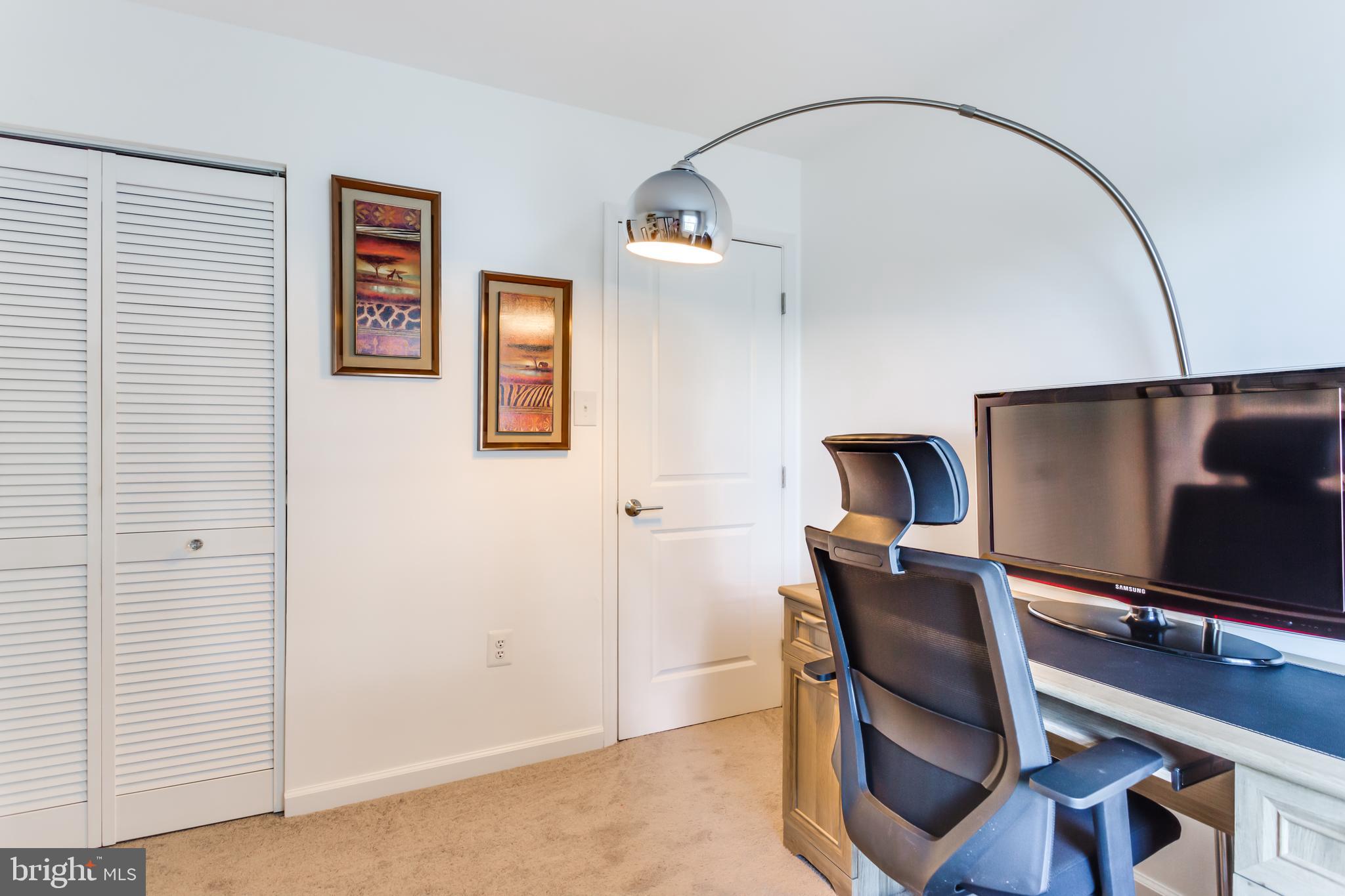 LANCASTER - Residential