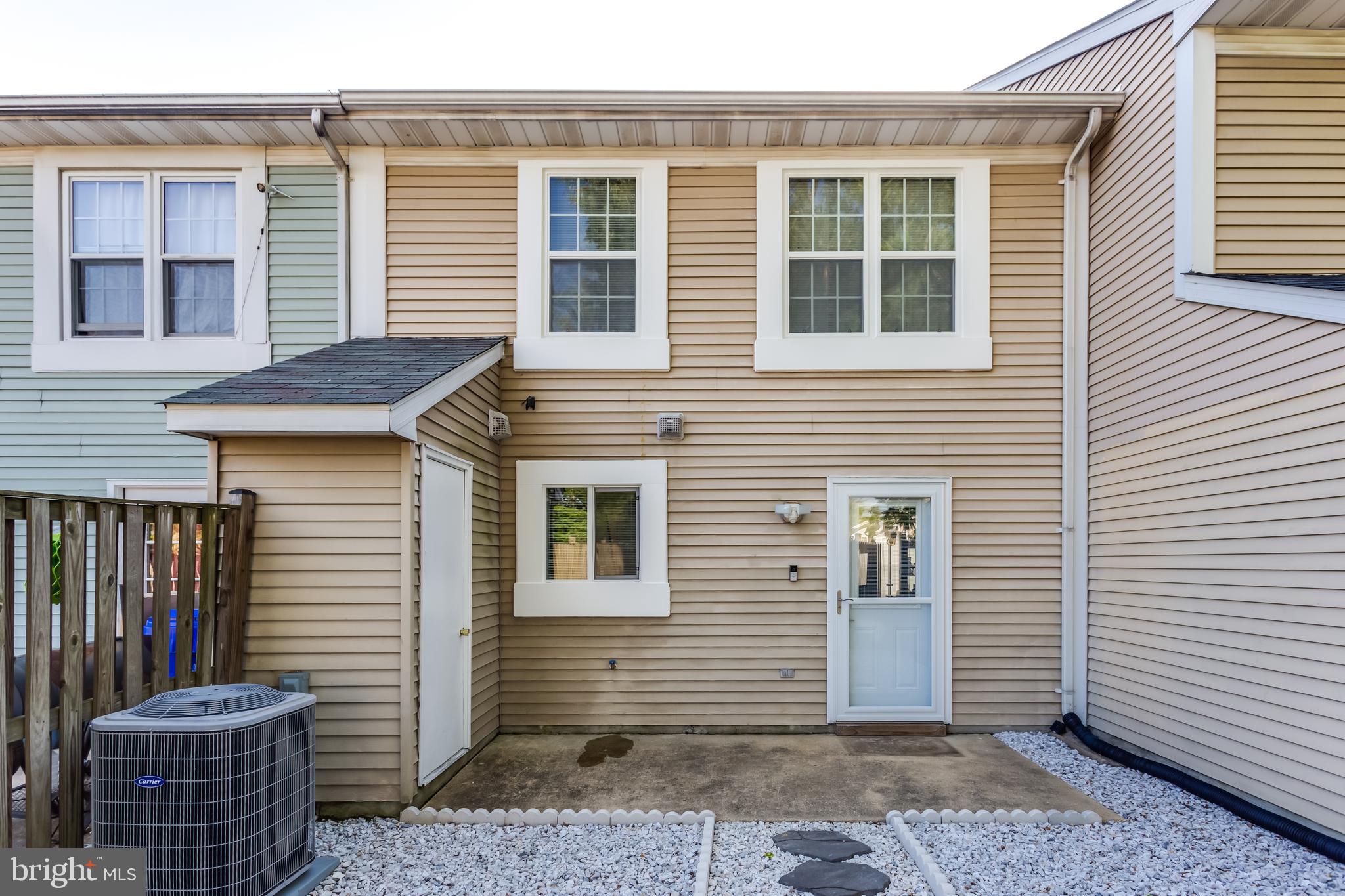 LANCASTER - Residential