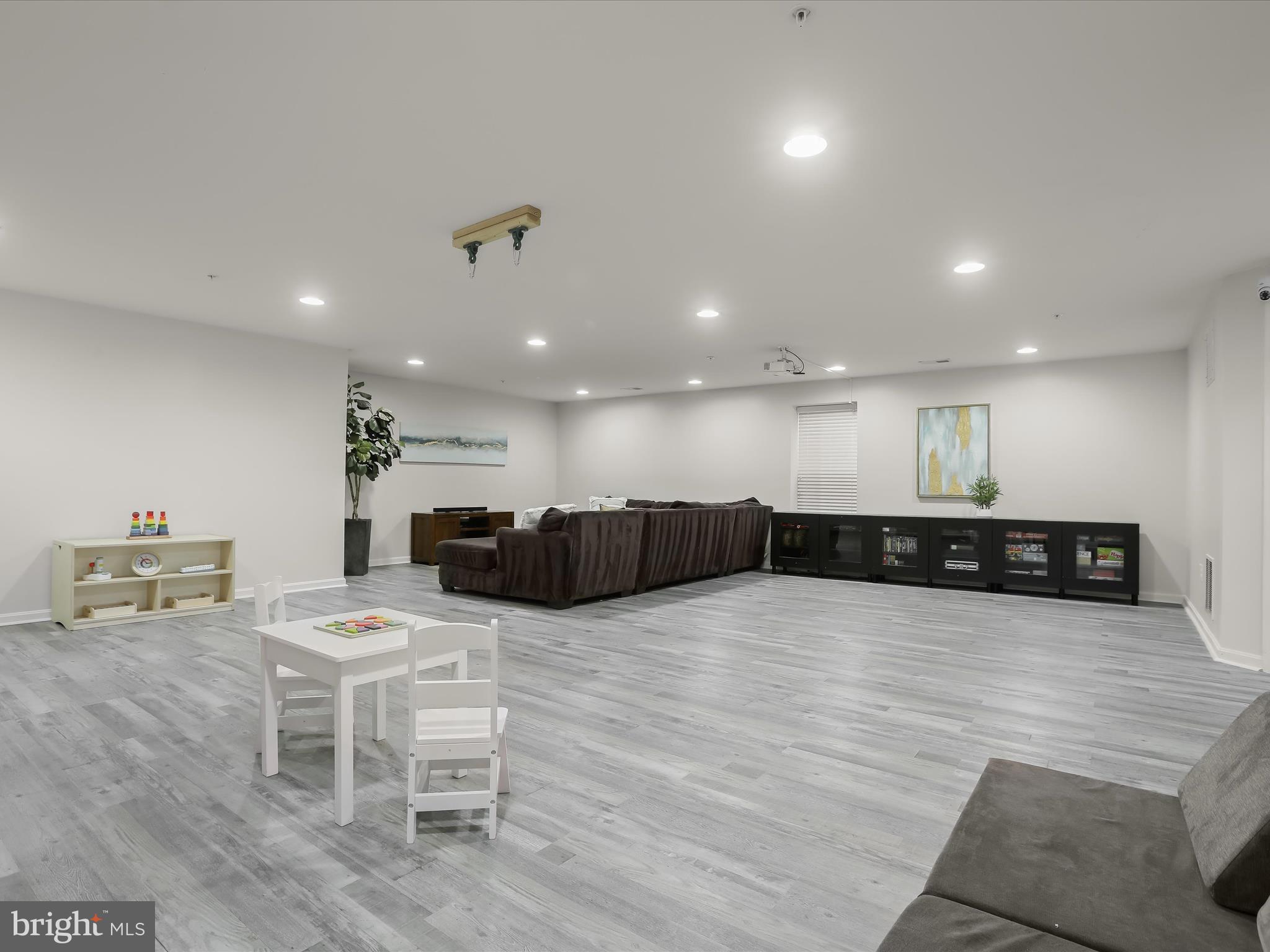 MAPLE LAWN - Residential