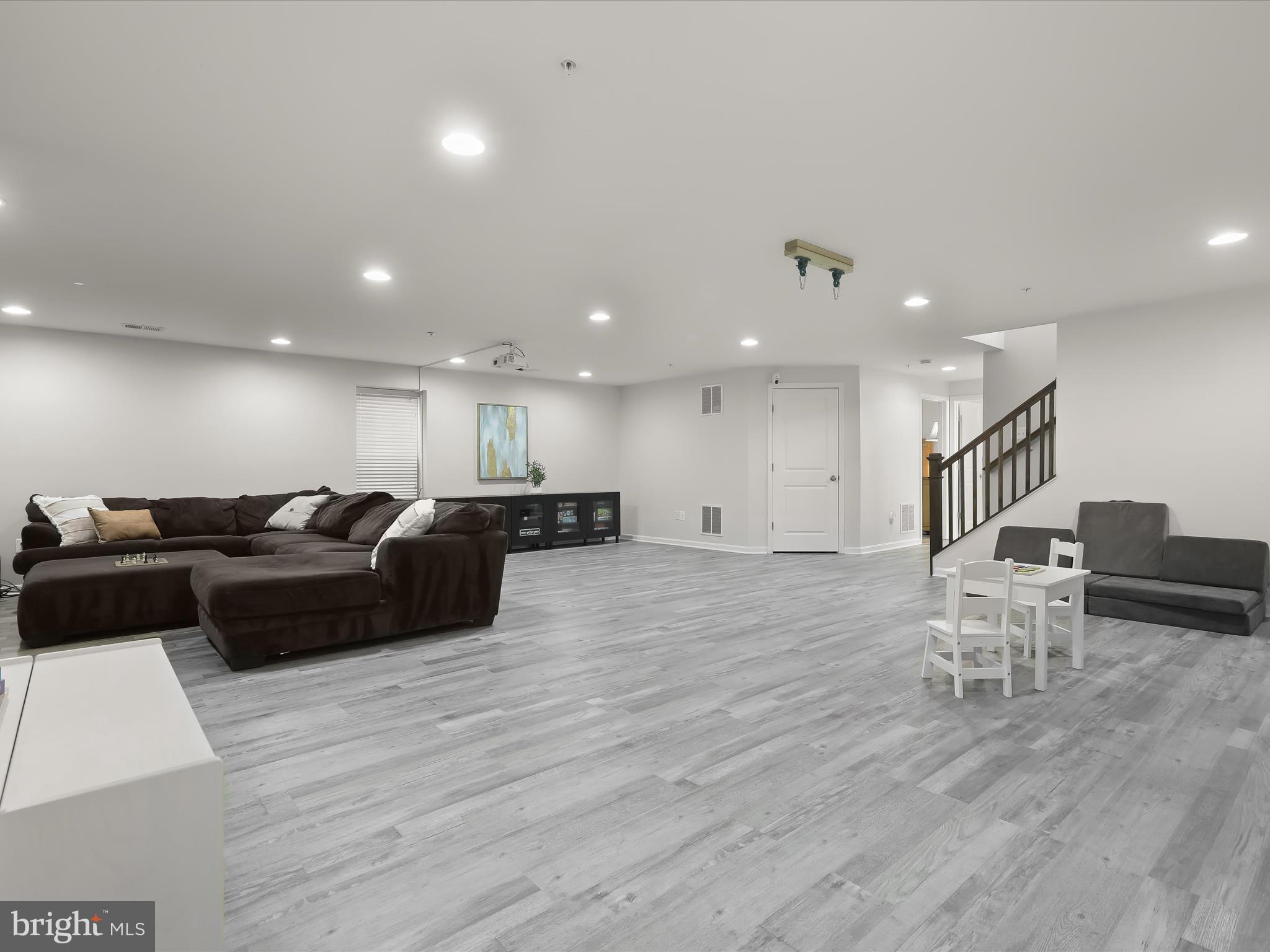 MAPLE LAWN - Residential