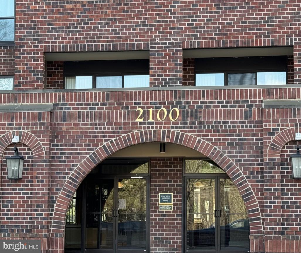 2100 LANGSTON BOULEVARD 148