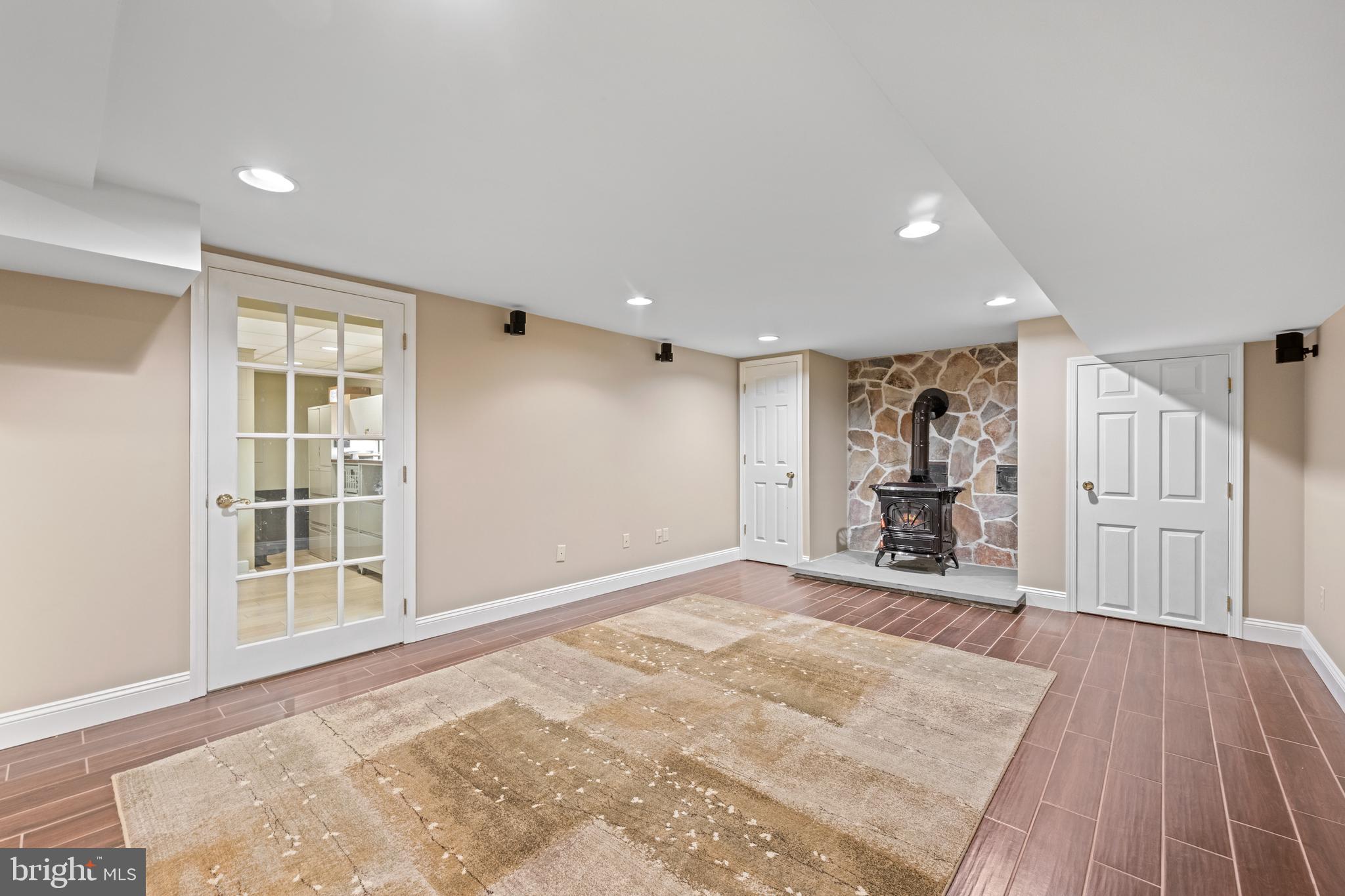 BARTON MEADOWS - Residential