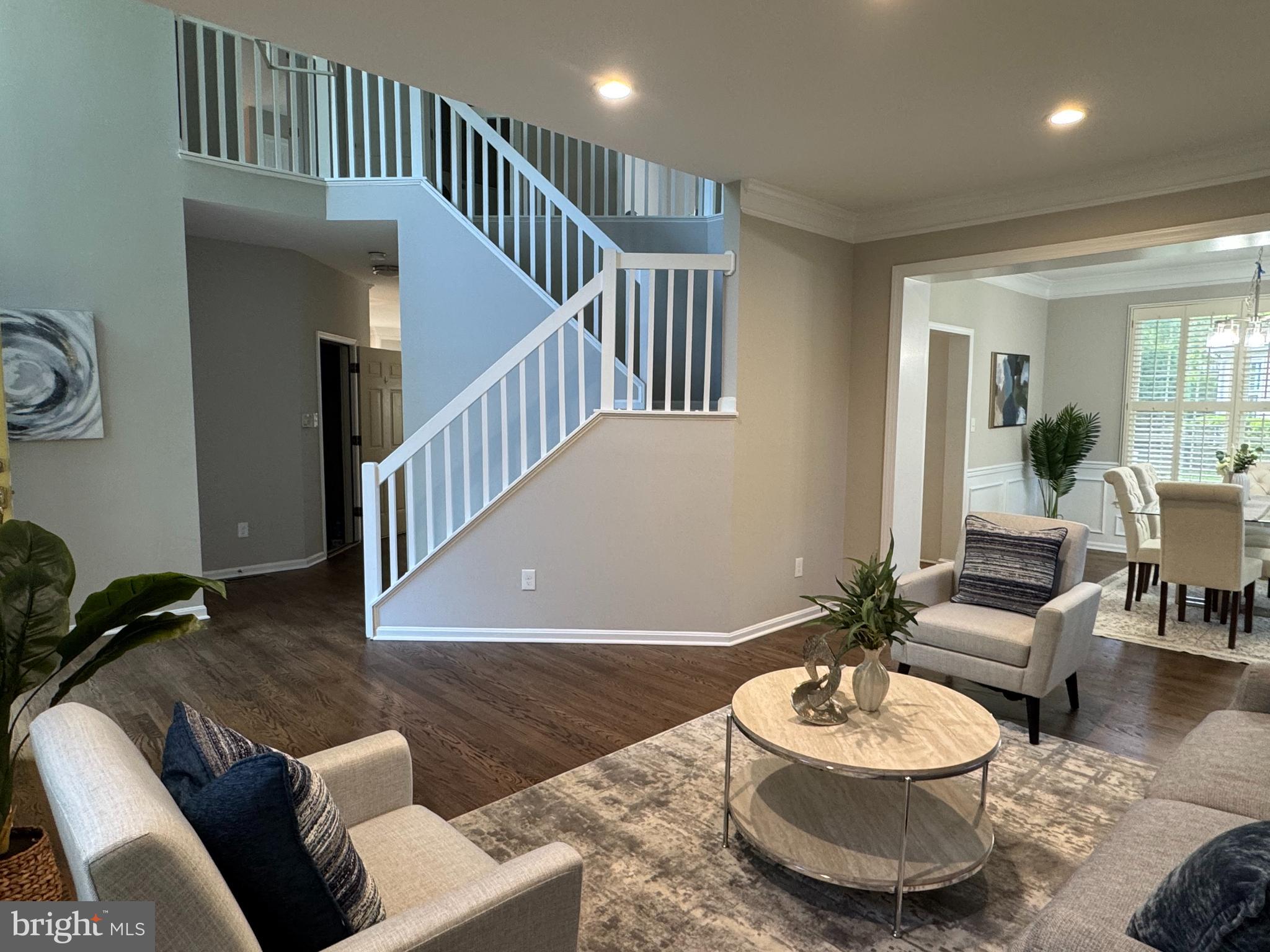 RESTON - Residential