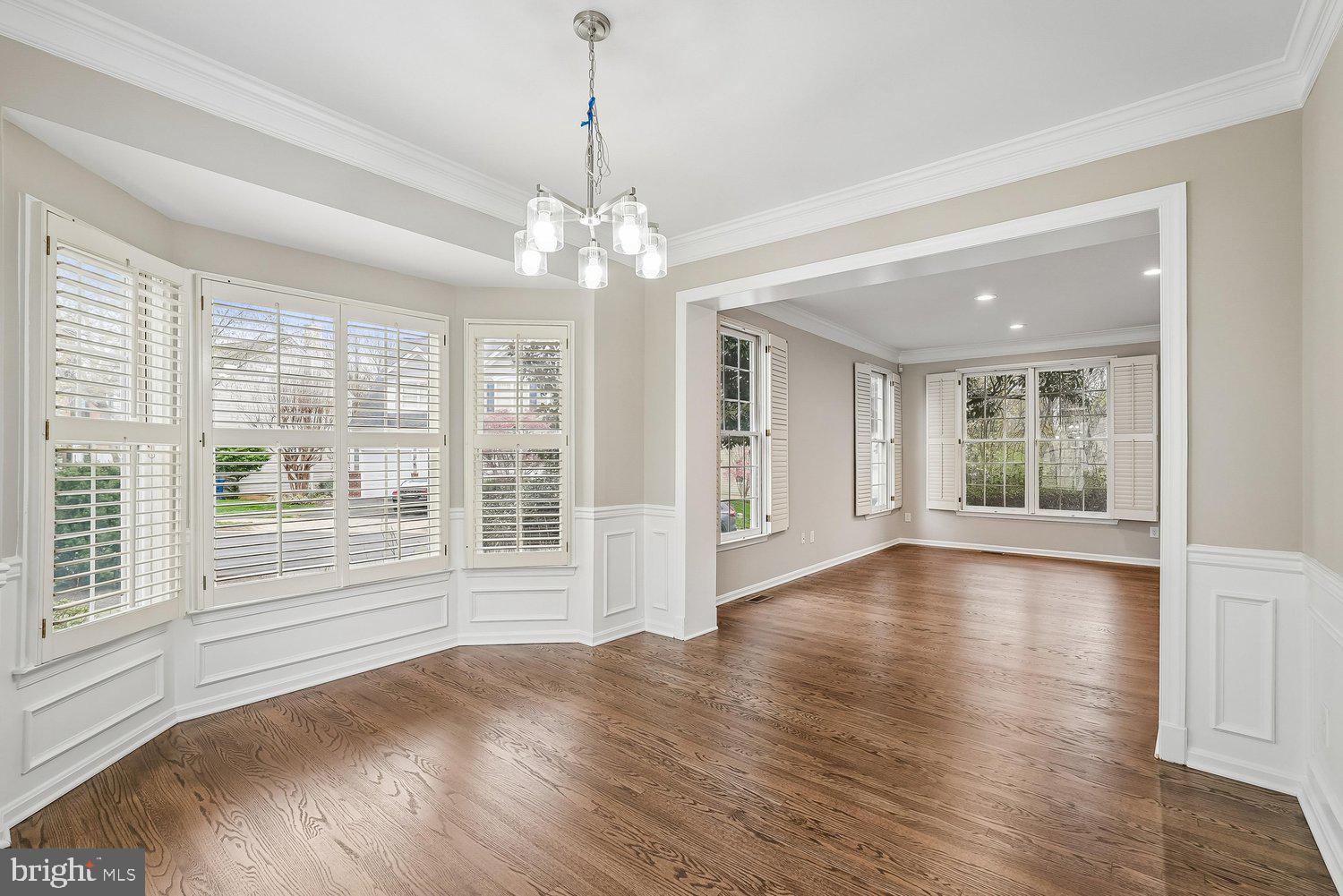 RESTON - Residential