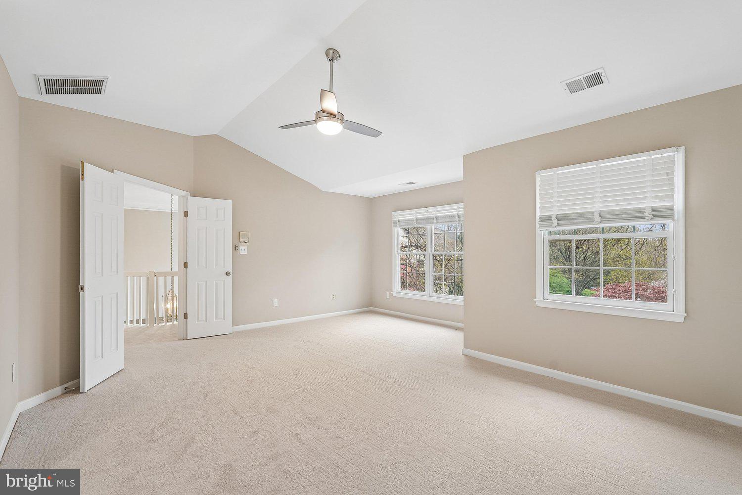 RESTON - Residential