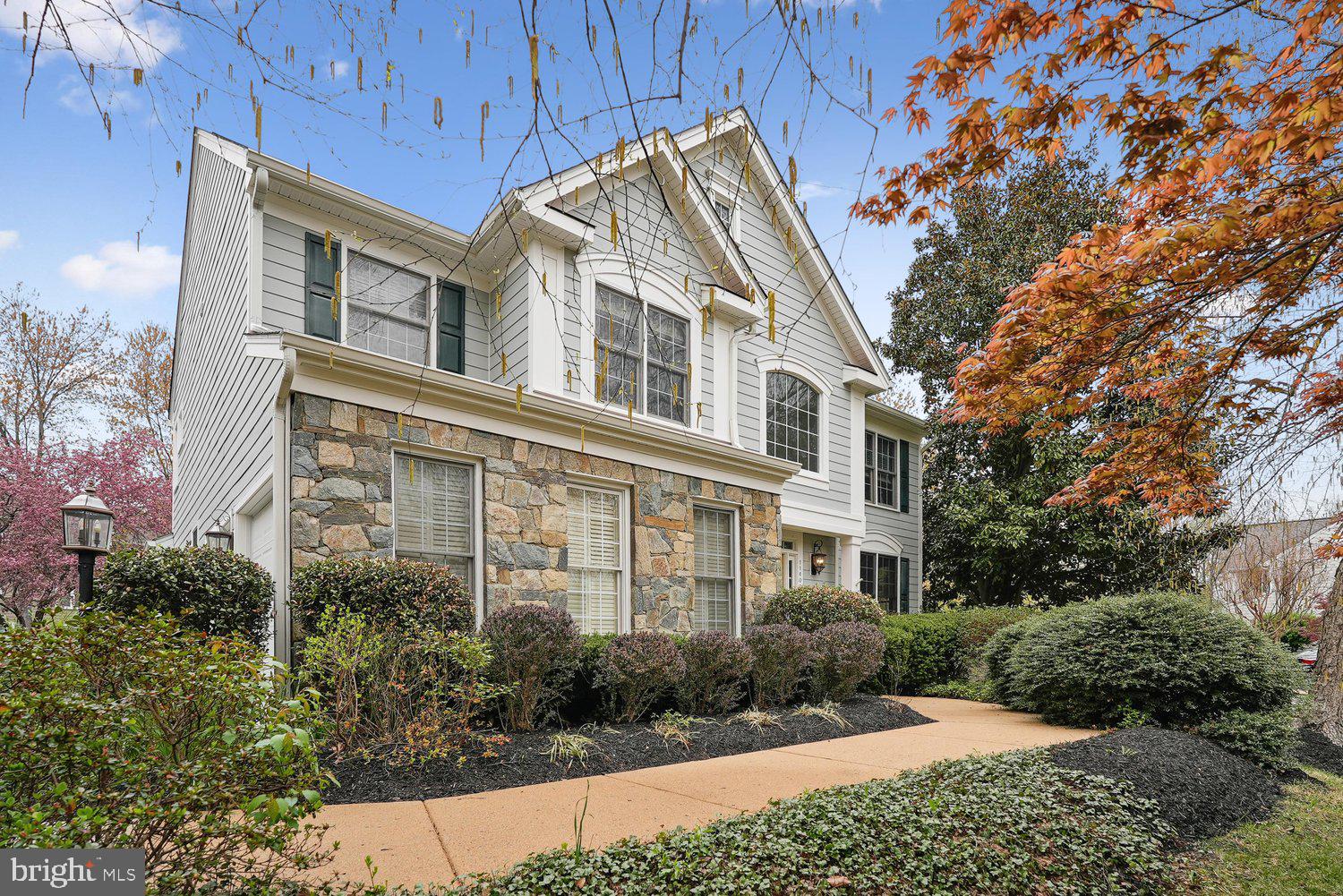 11400 NIGHT STAR WAY