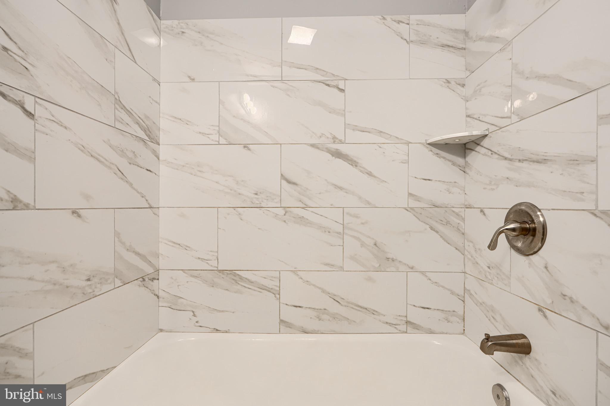 MCELDERRY PARK - Residential Lease